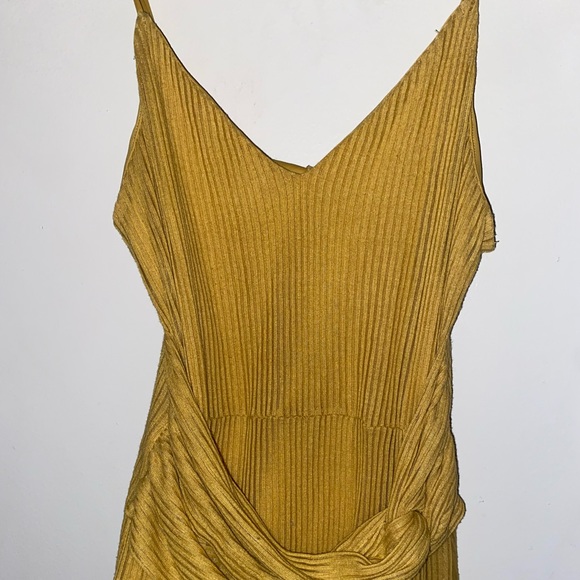 Express knot front dress - Picture 4 of 7